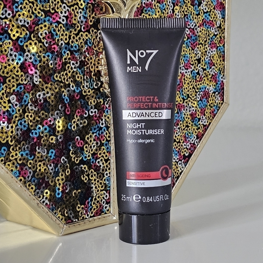 🟠4 for $25🟠 No7 MEN ADVANCED NIGHT MOISTURISER - Picture 5 of 7